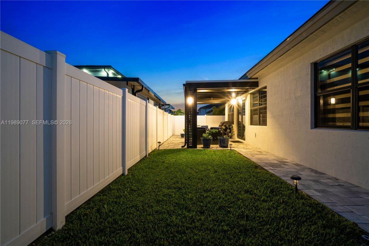 4427 SW 175th Ave, Miramar, FL 33029 Photo