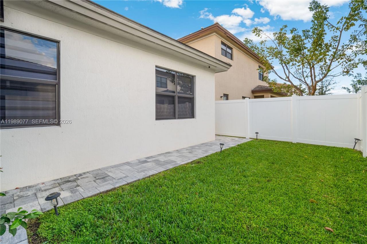 4427 SW 175th Ave, Miramar, FL 33029 Photo