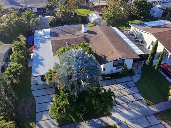 9495 Dominican Dr , Cutler Bay, FL 33189