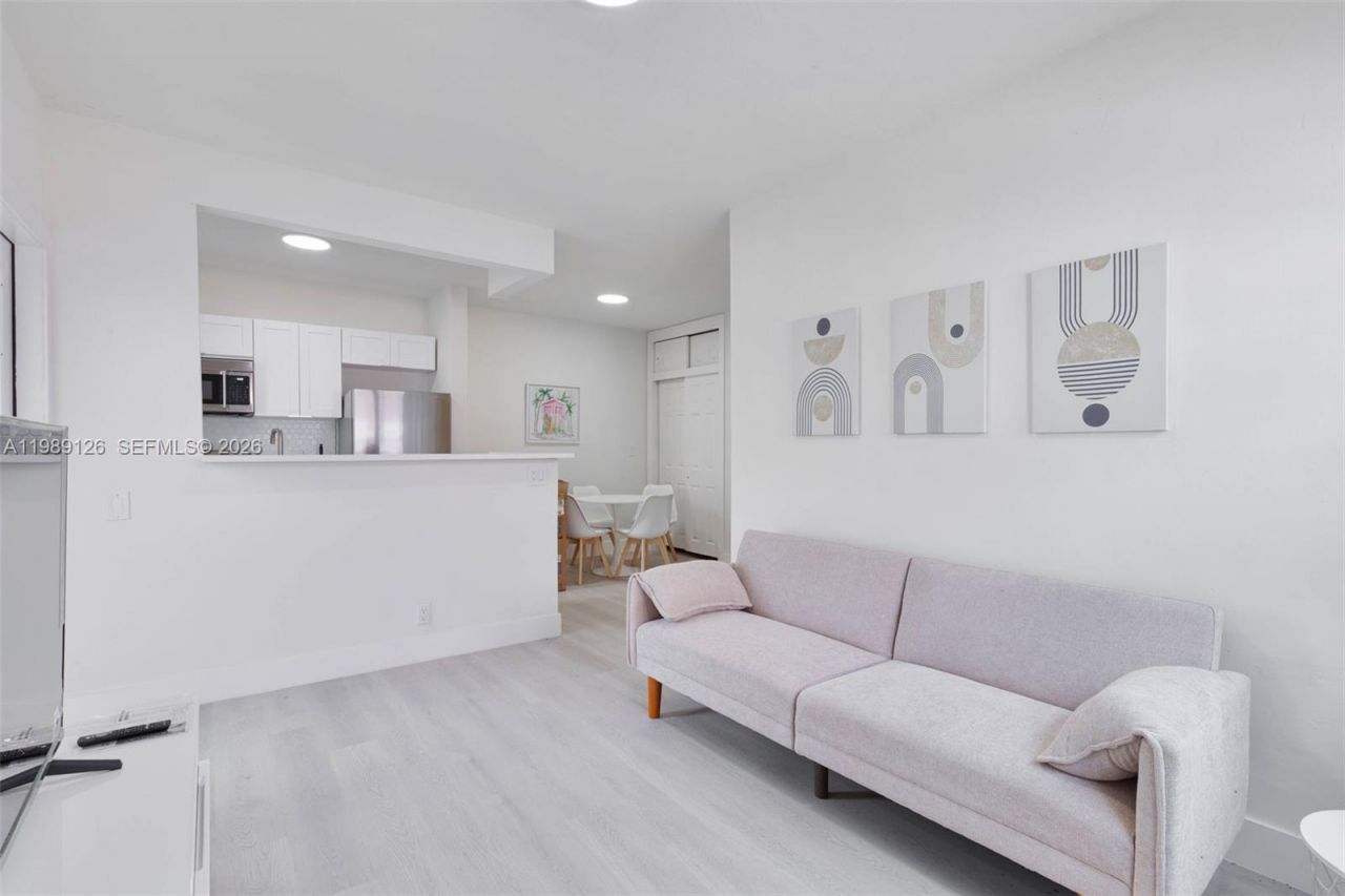 1228 Pennsylvania Ave, Unit 7, Miami Beach, FL 33139 Photo