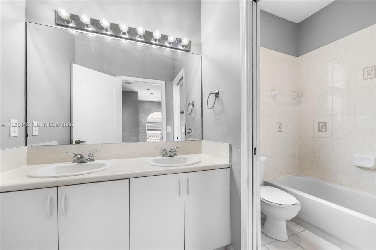 2302 NE 37th Ter , Unit 2302, Homestead, FL 33033 Photo