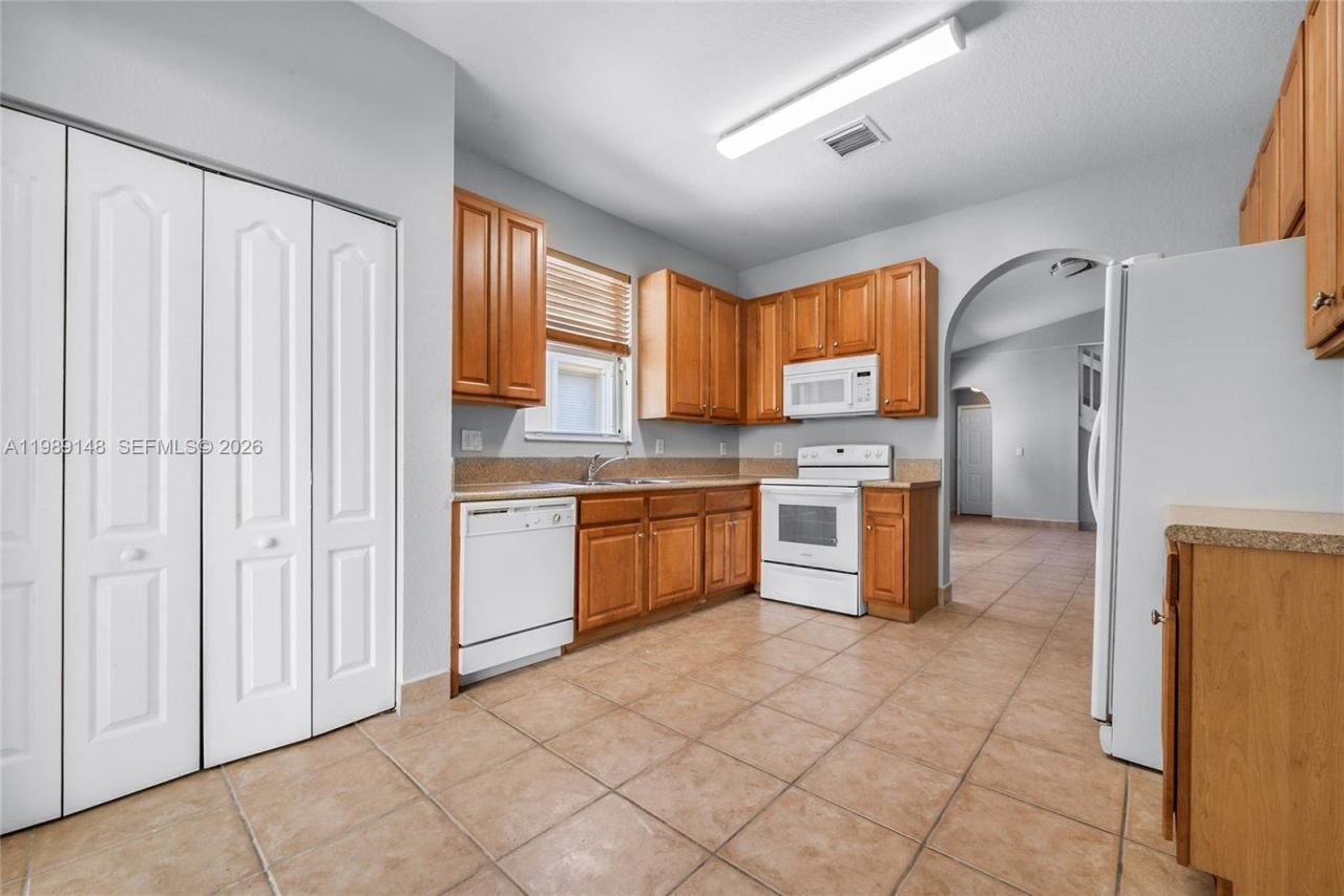 2302 NE 37th Ter , Unit 2302, Homestead, FL 33033 Photo