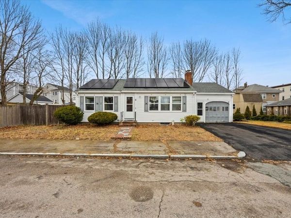 51 Linnea Ave, Brockton, MA 02301