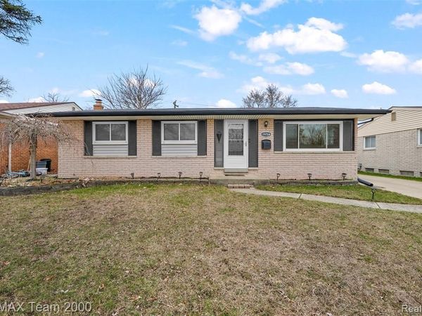 39784 Hillary Drive, CANTON, MI 48187