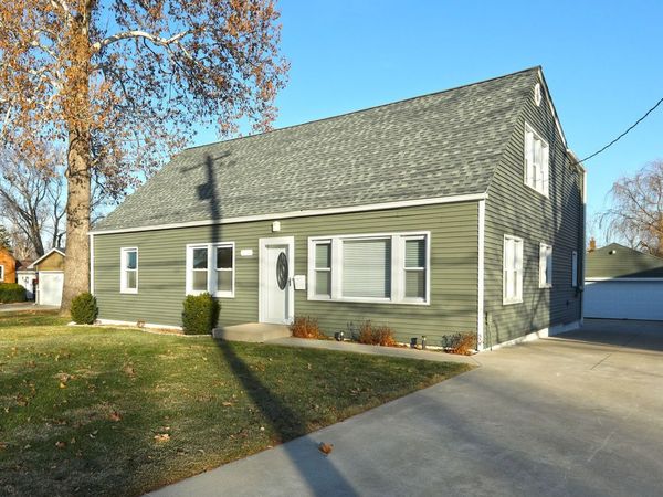 4119 70th Street, Urbandale, IA 50322