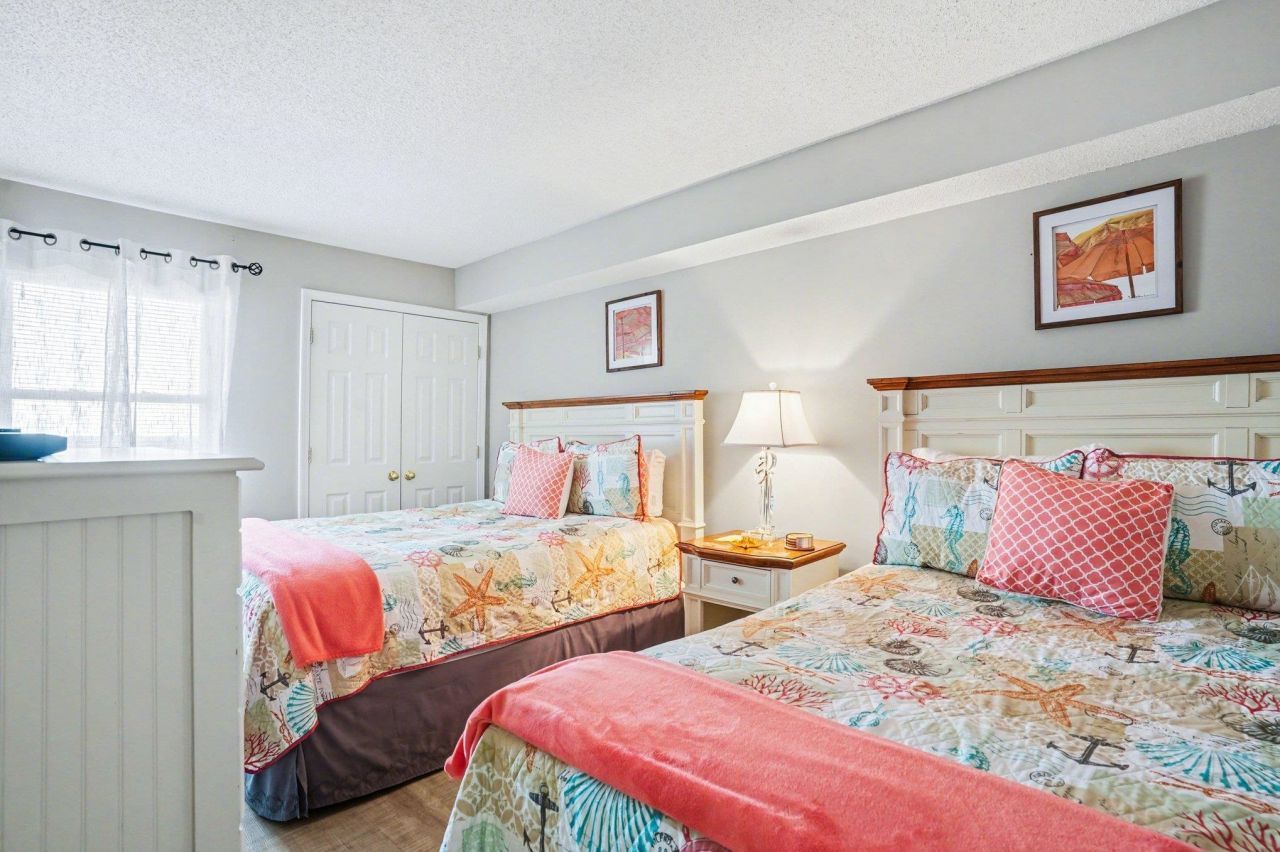 102 N Ocean Blvd. Photo 18