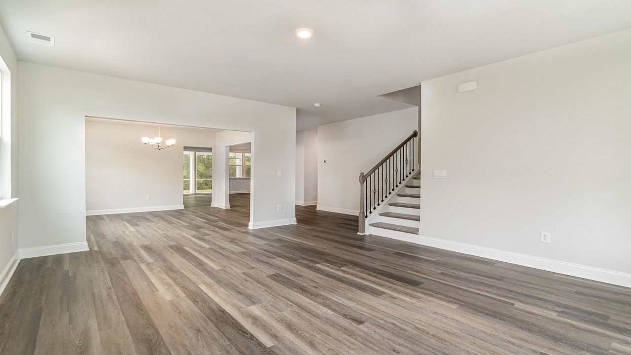 327 Hadley Springs Ave Photo 5