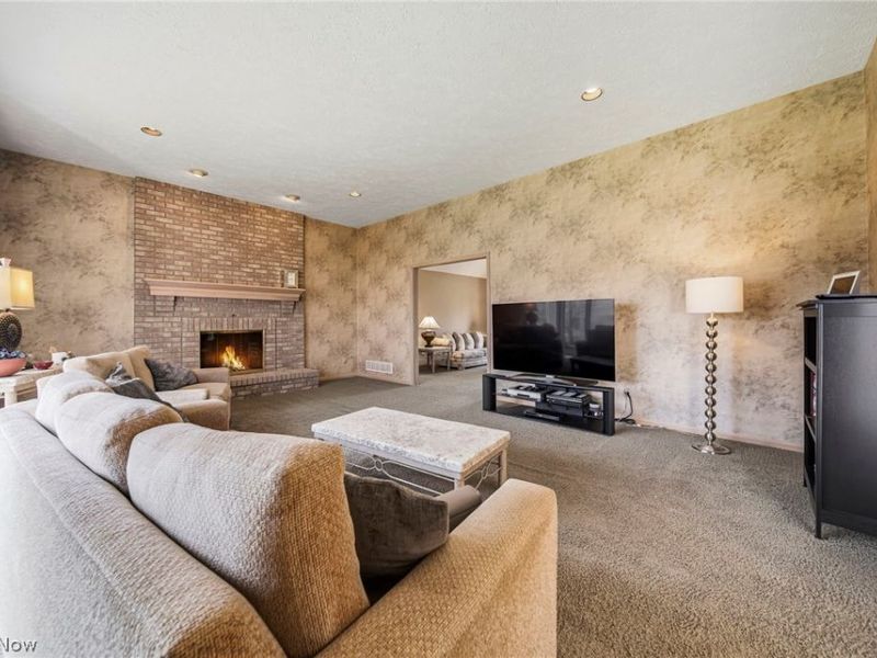 471 Medway Road , Highland Heights, OH 44143 Photo 10