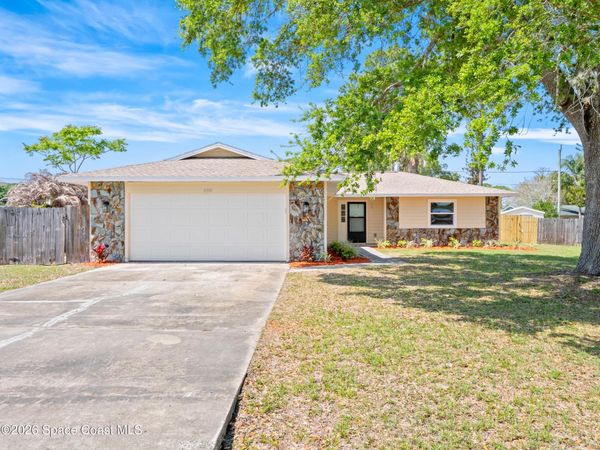 598 Consolata Avenue NW , Palm Bay, FL 32907