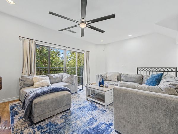 3422 E AVALON Drive, Phoenix, AZ 85018
