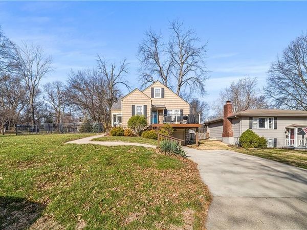 5000 NEOSHO Lane, Roeland Park, KS 66205