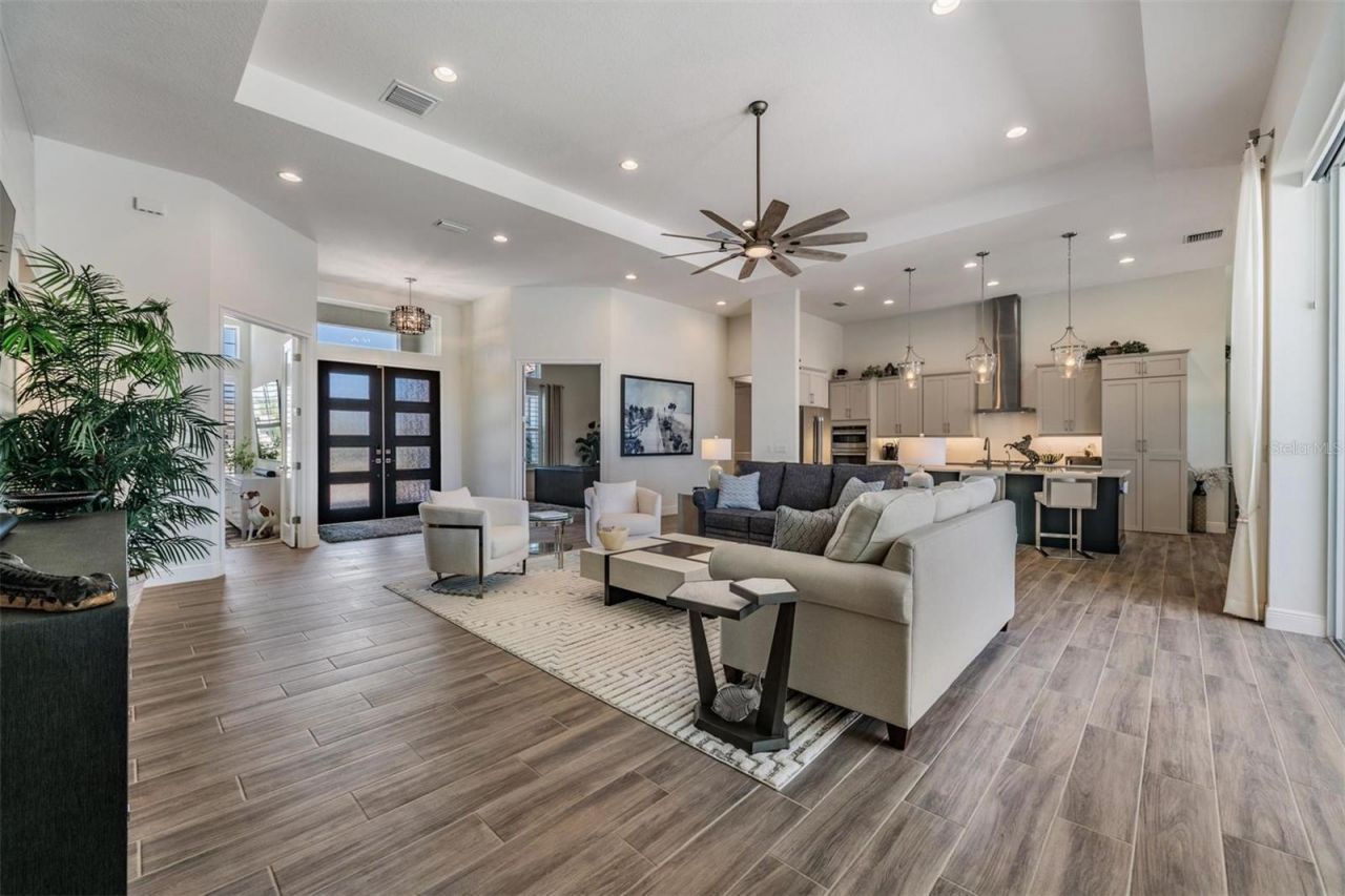 13801 Carryback Drive, Dade City, FL 33525 Photo