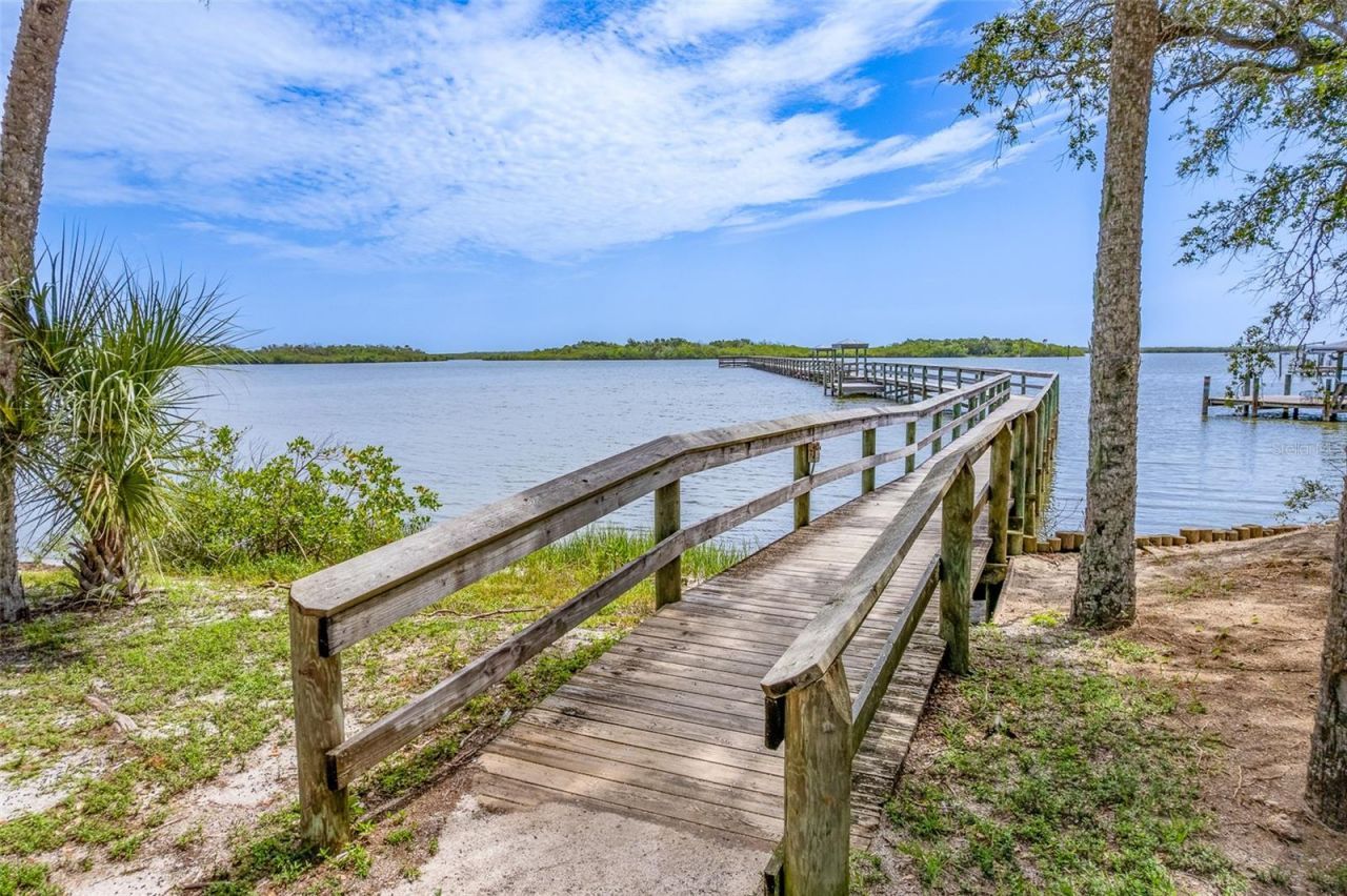 349 Marsh Landing Loop, Oak Hill, FL 32759 Photo