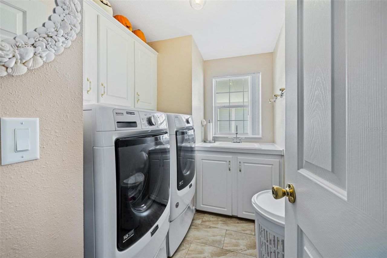 349 Marsh Landing Loop, Oak Hill, FL 32759 Photo