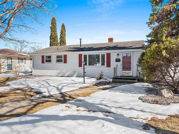 1623 JAY LANE, Green Bay, WI 54304