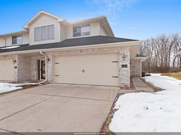 1124 HEYERDAHL HEIGHTS, Hobart, WI 54155