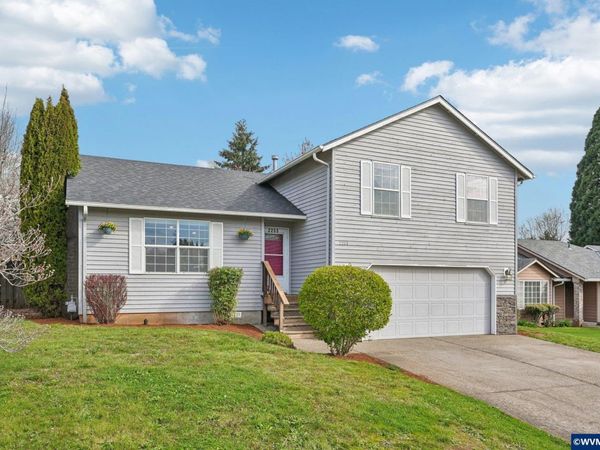 2253 Mosswood Ct S, Salem, OR 97306