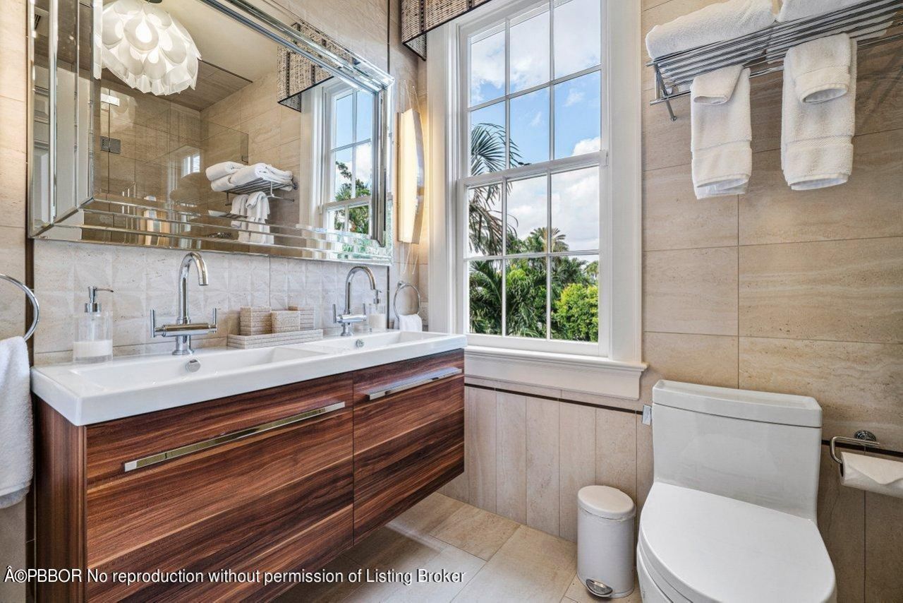 15 S Lake Trail, Palm Beach, FL 33480 Photo