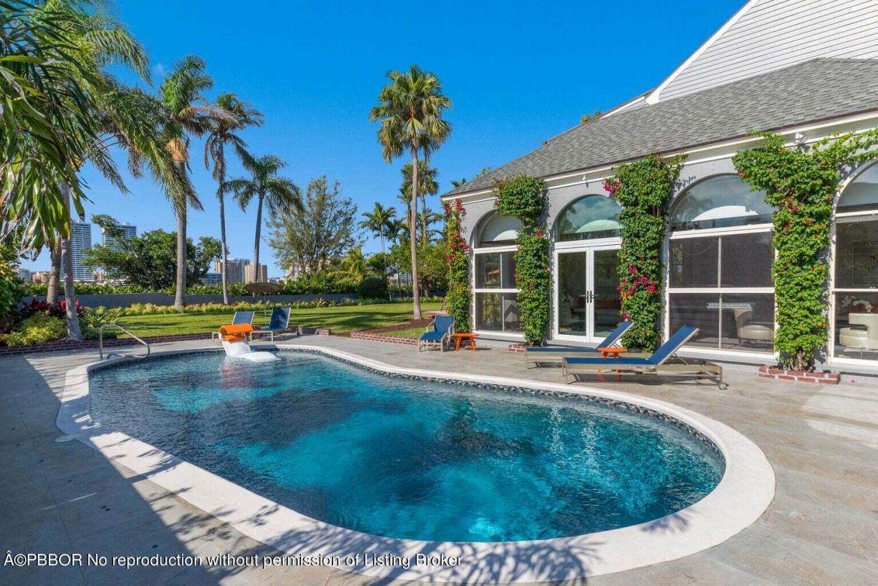 15 S Lake Trail, Palm Beach, FL 33480 Photo