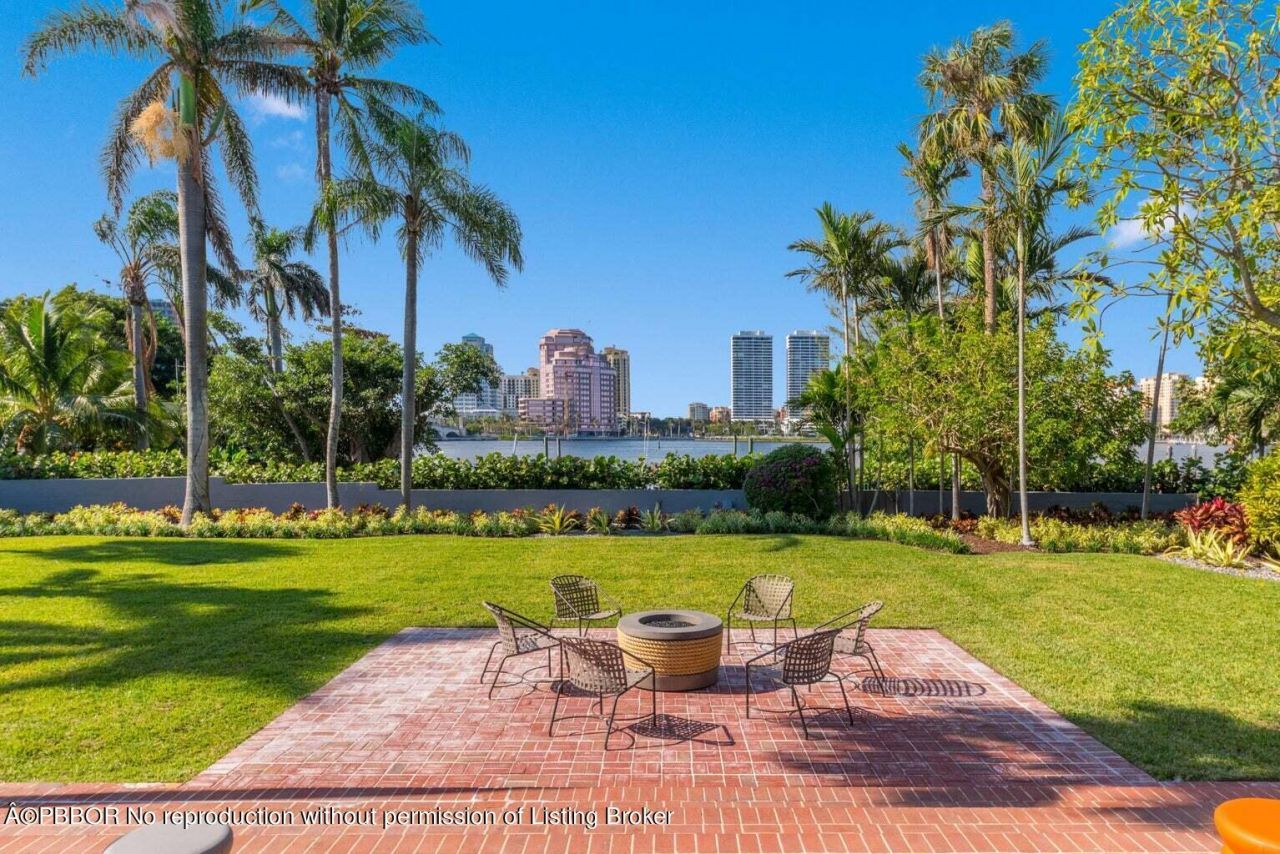 15 S Lake Trail, Palm Beach, FL 33480 Photo