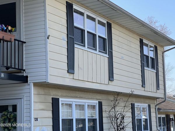 12 Louisiana Drive, Unit D, Matawan, NJ 07747