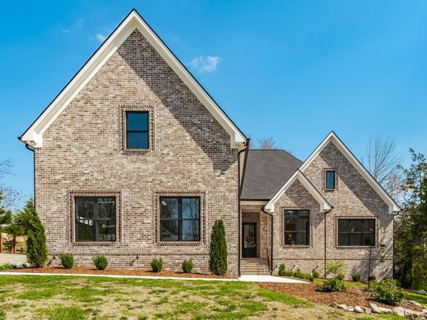 135 Angels Cove Ln, Lebanon, TN 37087