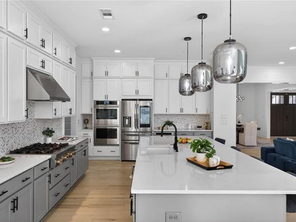 512 Cedar Crest Circle, Woodstock, GA 30188