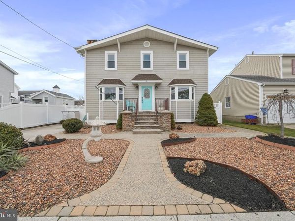 31 KIRKWOOD CIRCLE, BRIGANTINE, NJ 08203