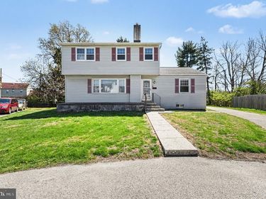 1701 HARMON ROAD, CONSHOHOCKEN, PA 19428