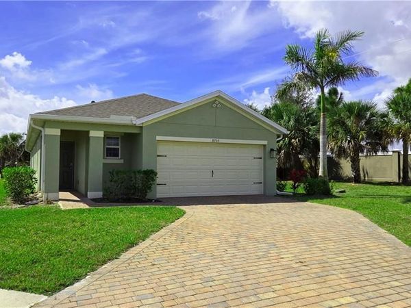 8705 Swell Brooks CT, NORTH FORT MYERS, FL 33917