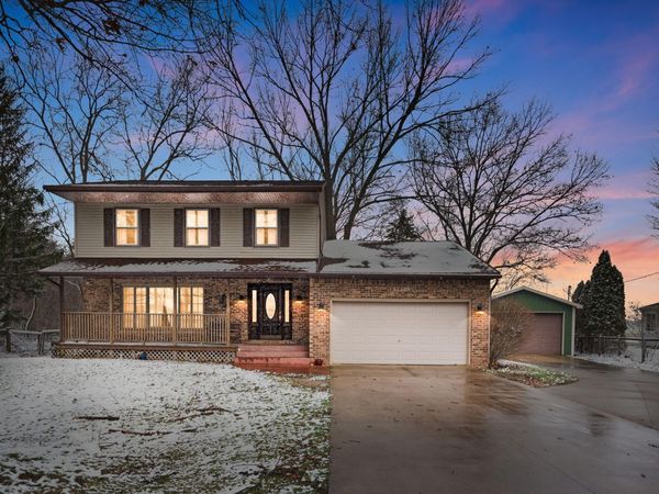 23836 N Shore Drive, Edwardsburg, MI 49112