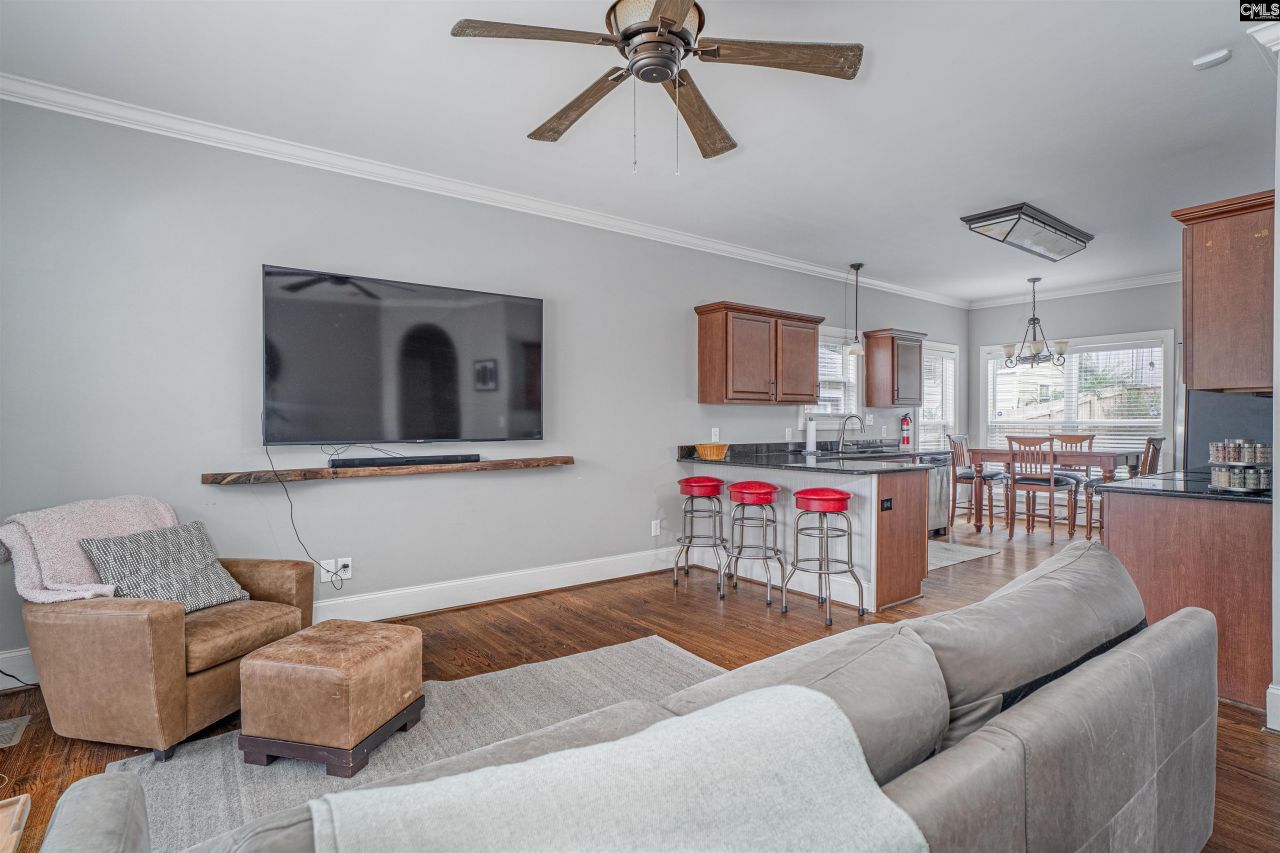 3903 Lamar Street  Photo 11