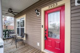 3903 Lamar Street  photo 4