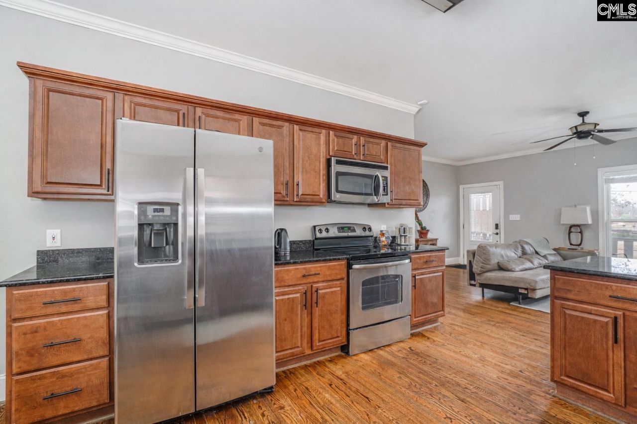 3903 Lamar Street  Photo 5