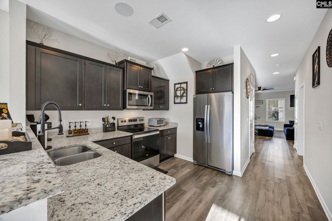 242 Honey Hill Way  Photo 5