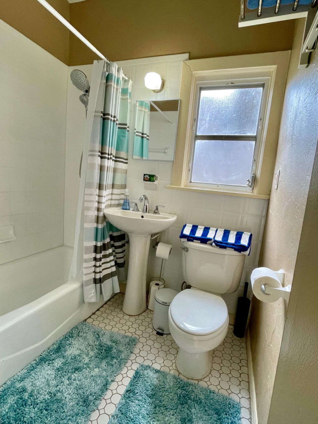 5555 Garden Avenue, West Palm Beach, FL 33405 Photo