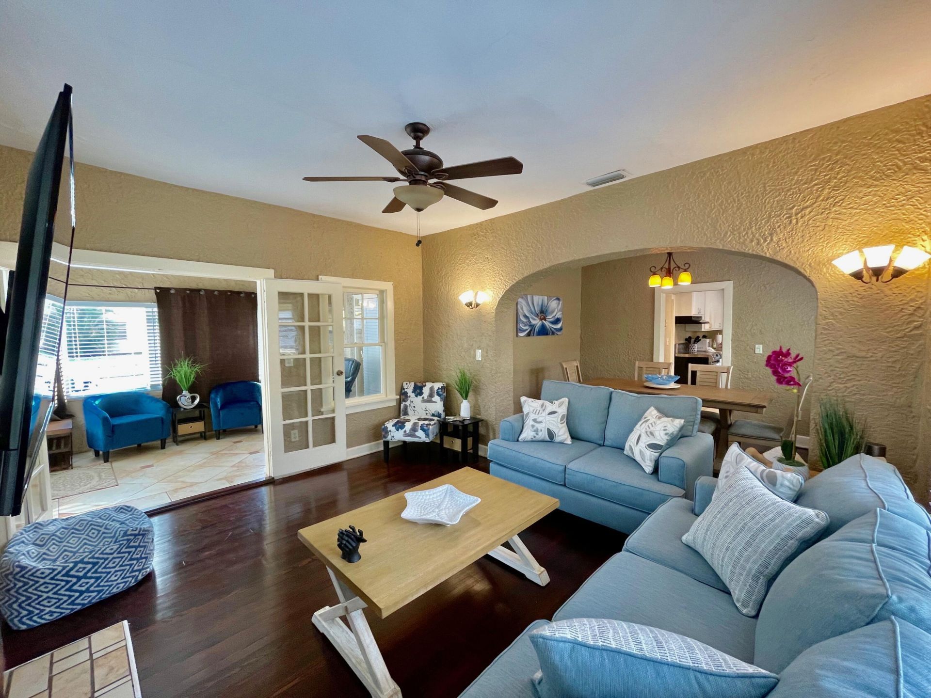 5555 Garden Avenue, West Palm Beach, FL 33405 Photo