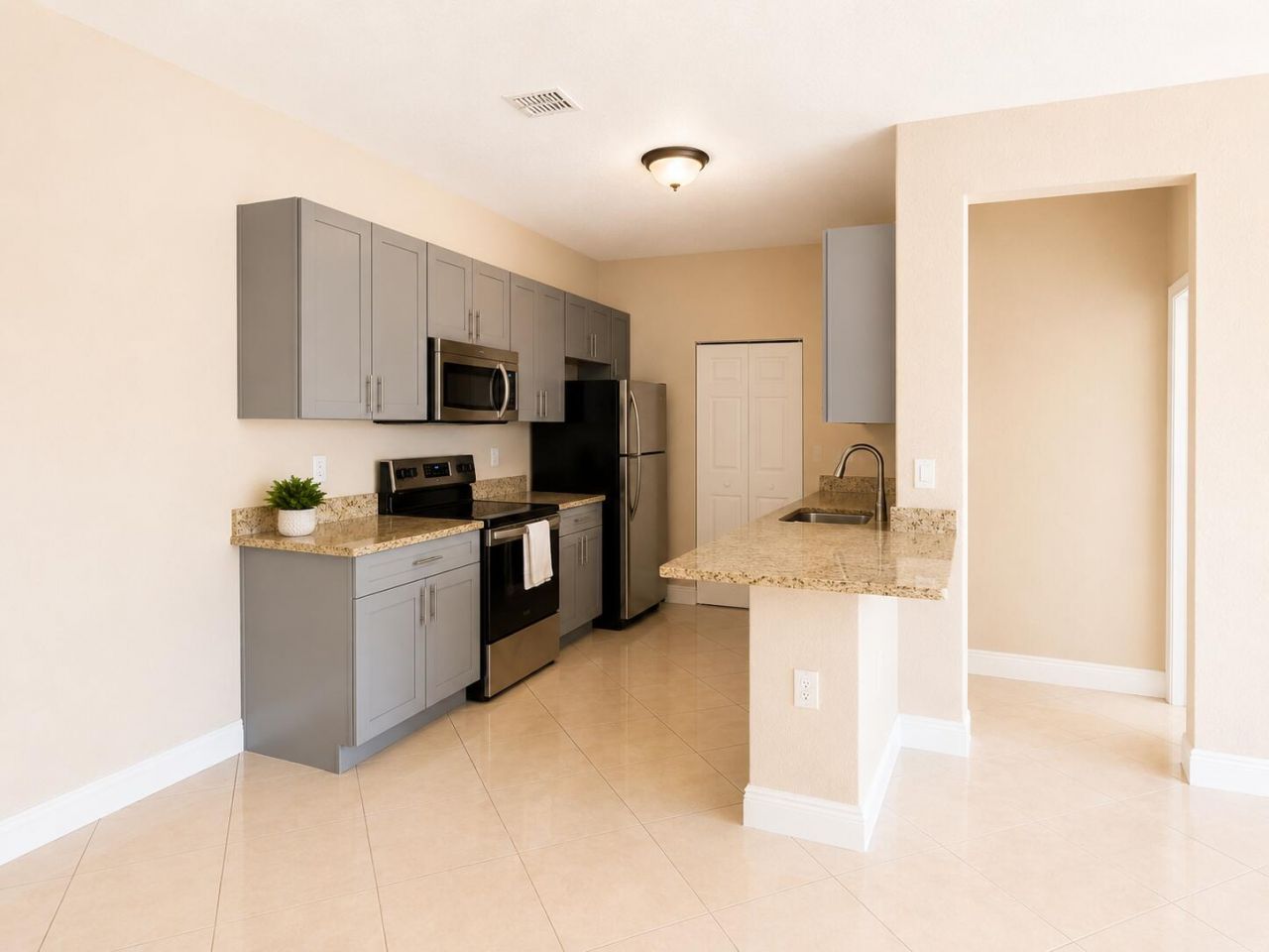 3549 Forest Hill Boulevard, Unit 25, Palm Springs, FL 33406 Photo