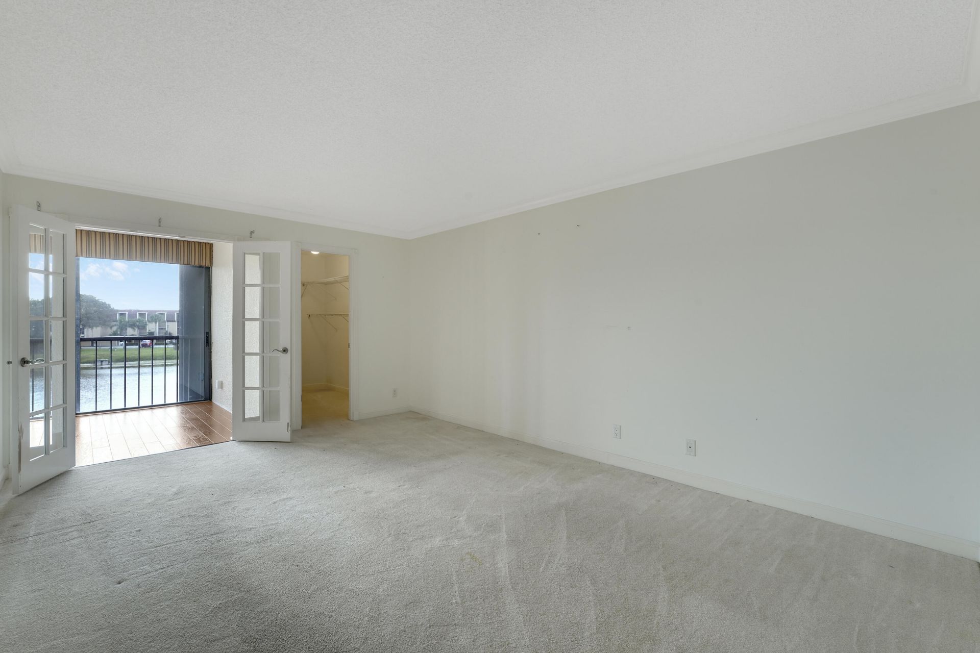 5344 Woodland Lakes Drive, Unit 323, Palm Beach Gardens, FL 33418 Photo