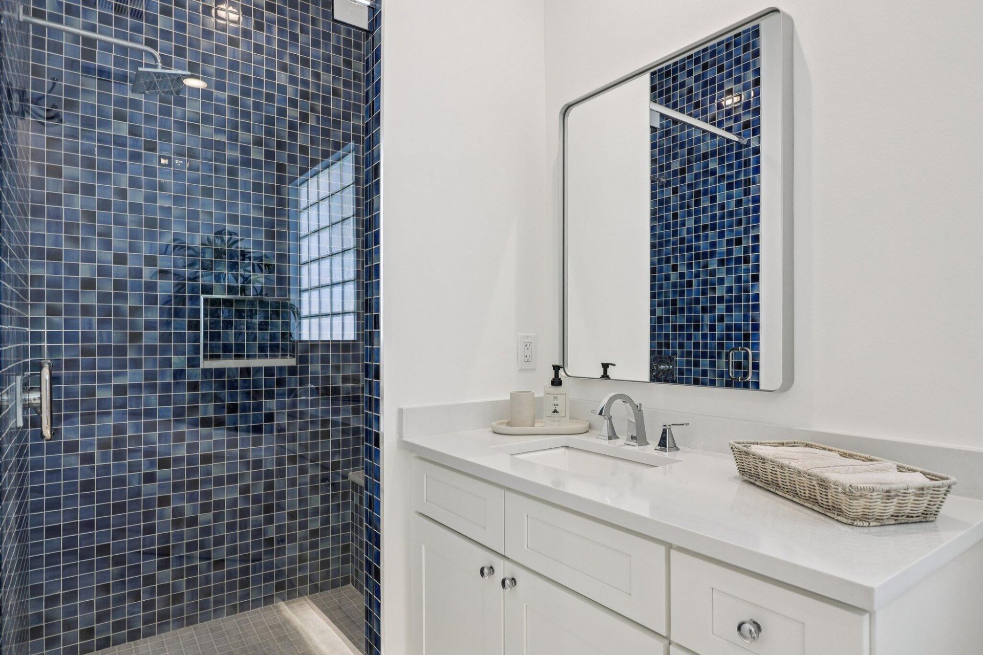 243 Isle Verde Way, Palm Beach Gardens, FL 33418 Photo