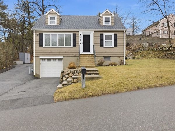 4 Glen Road, Woburn, MA 01801