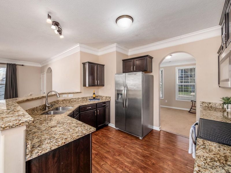 8785 Olenmead Drive, Lewis Center, OH 43035 Photo 11