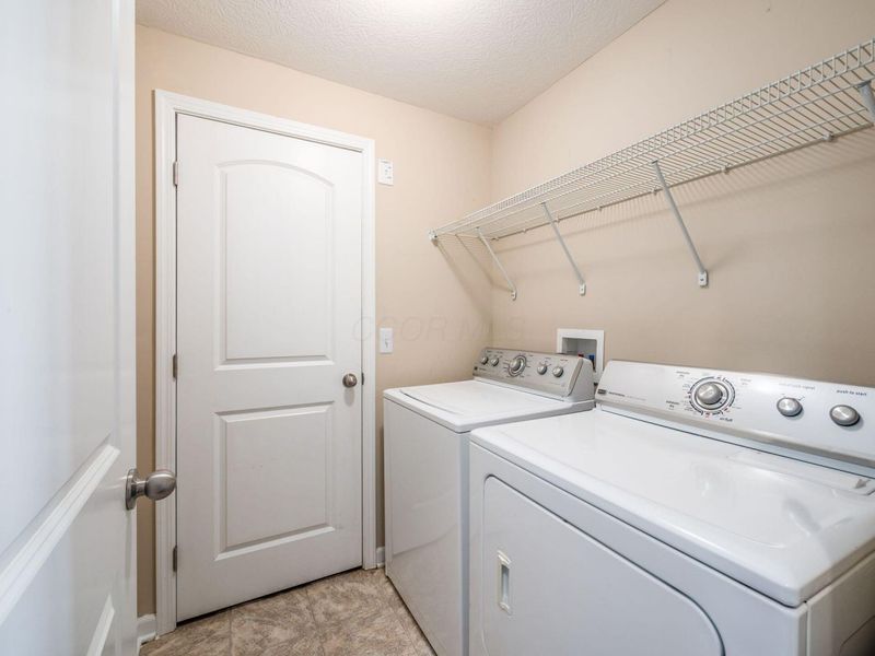 8785 Olenmead Drive, Lewis Center, OH 43035 Photo 18