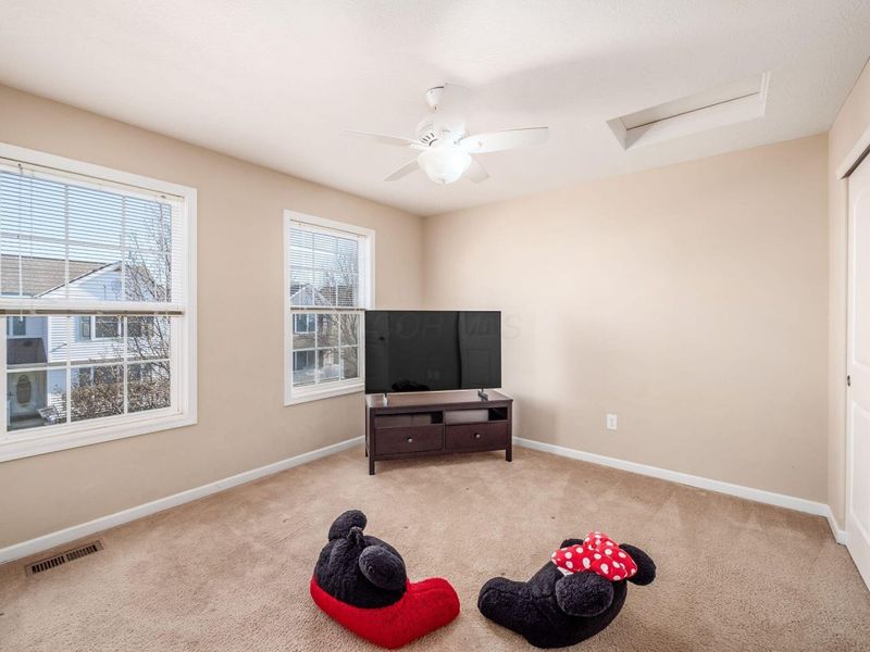 8785 Olenmead Drive, Lewis Center, OH 43035 Photo 28