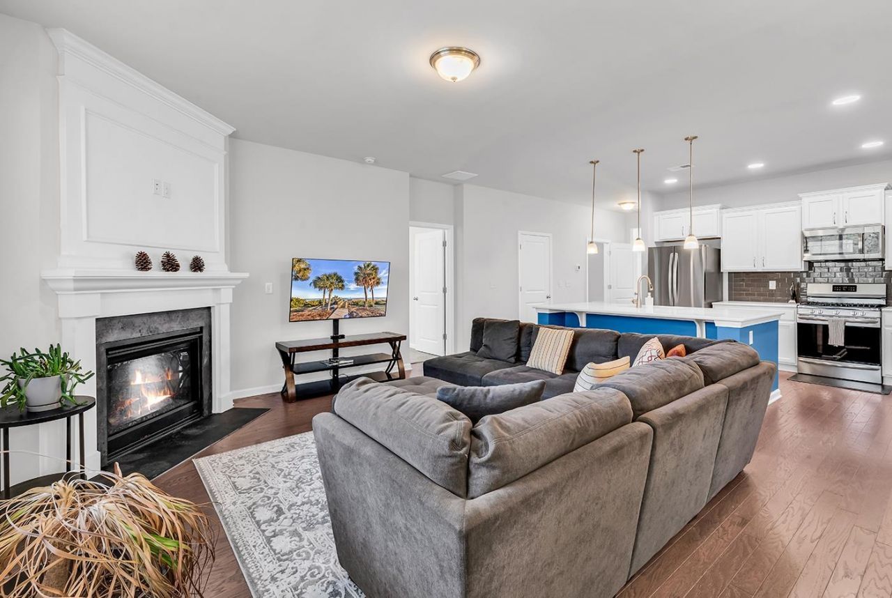 1330 Reflection Pond Dr. Photo 16