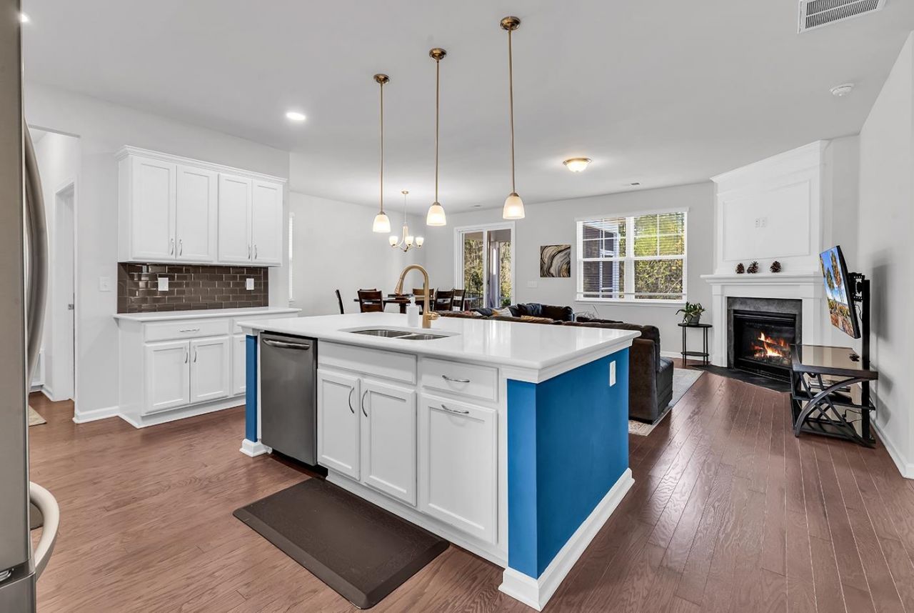 1330 Reflection Pond Dr. Photo 7