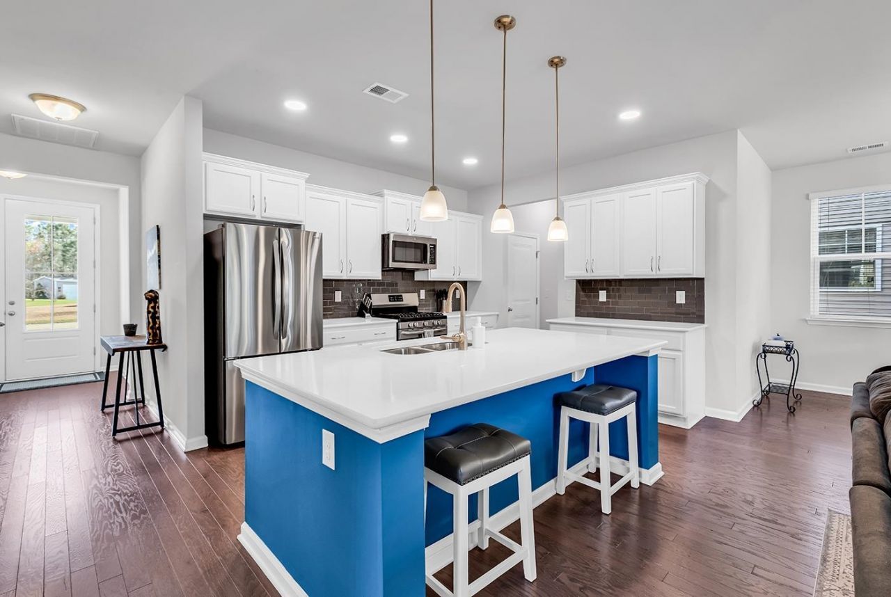 1330 Reflection Pond Dr. Photo 9