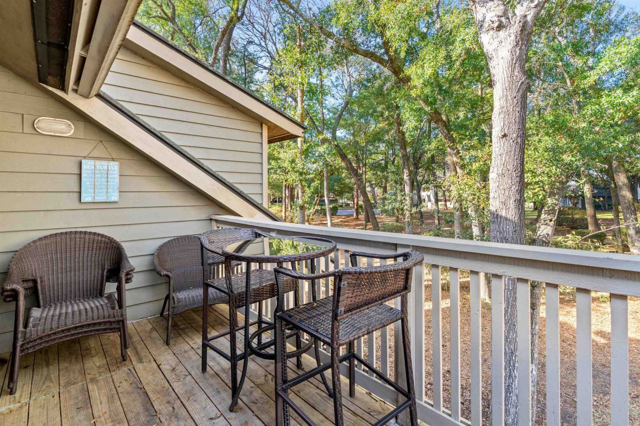 400 Melrose Pl.  Photo 20