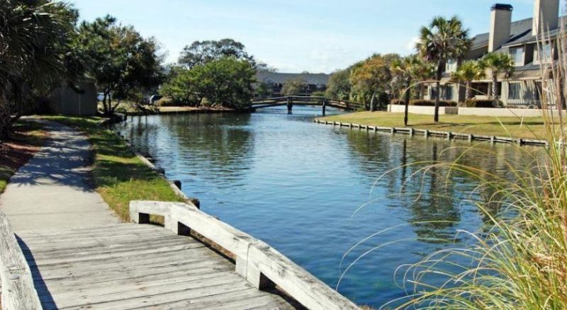 400 Melrose Pl.  Photo 23