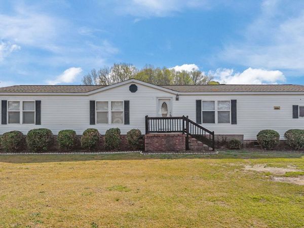 6218 Stableback Road , Elm City, NC 27822